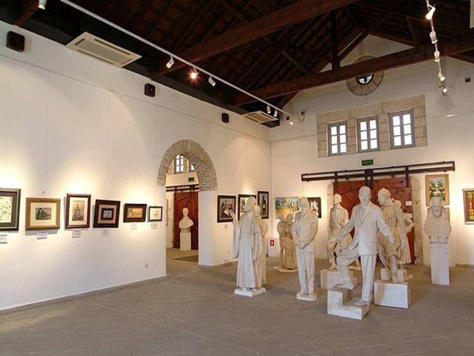 ART GALLERY