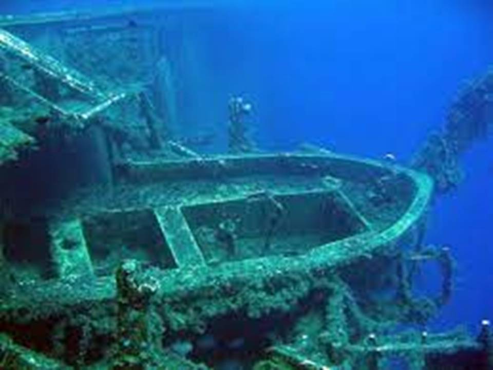 Zinobia Wreck diving side