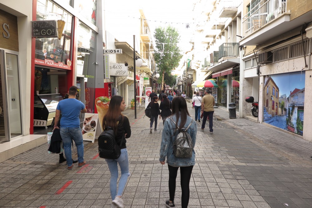 A walk in Ledras street